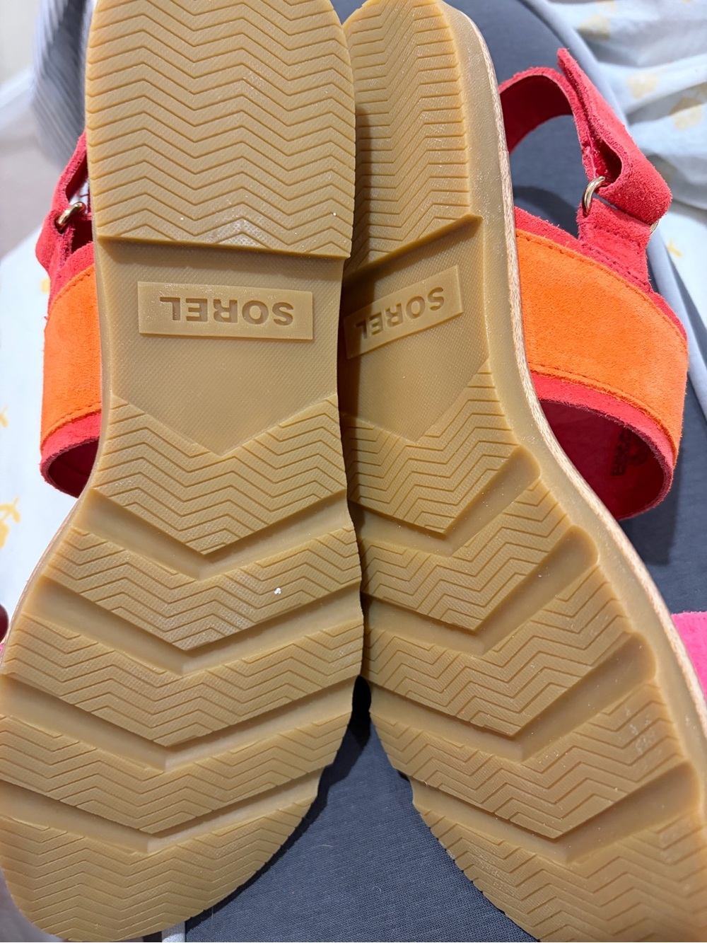 Sorel Pink & Orange Two-Tone Sandals - Picture 4 of 6